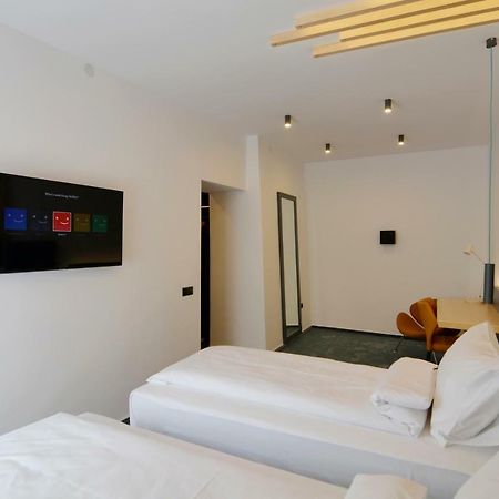 Kleines Hotel Sibiu Extérieur photo