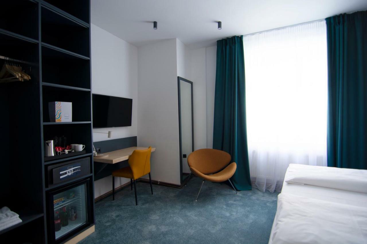 Kleines Hotel Sibiu Extérieur photo