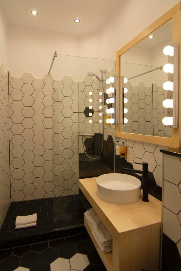 Kleines Hotel Sibiu Extérieur photo