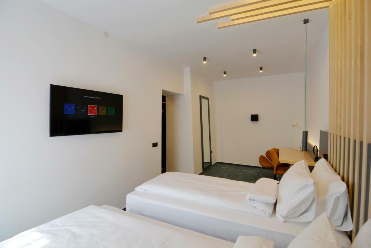 Kleines Hotel Sibiu Extérieur photo