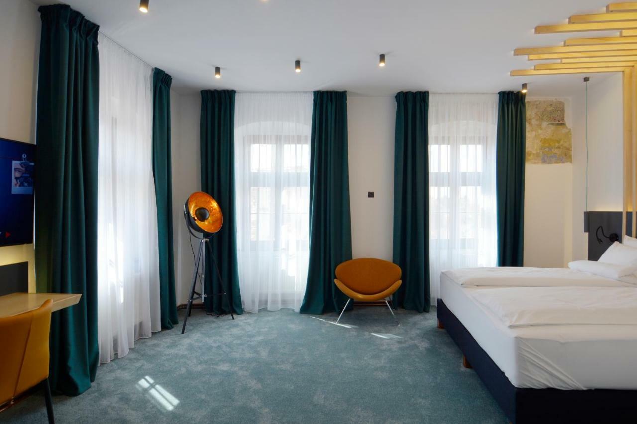 Kleines Hotel Sibiu Extérieur photo