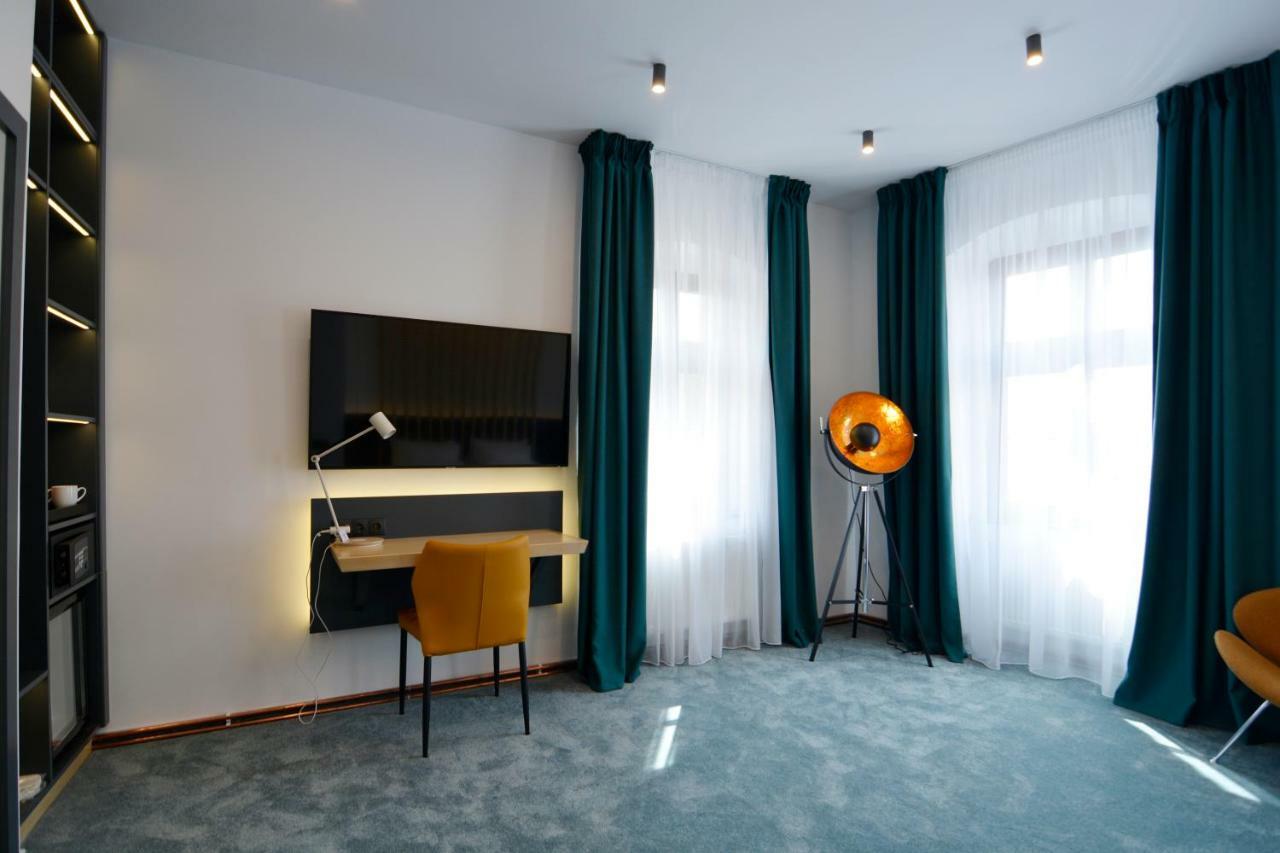 Kleines Hotel Sibiu Extérieur photo