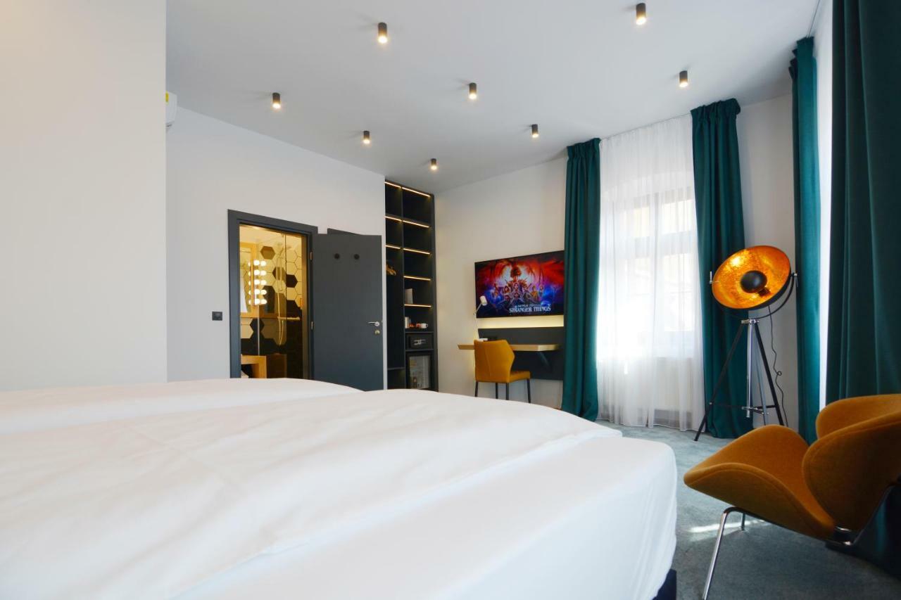 Kleines Hotel Sibiu Extérieur photo