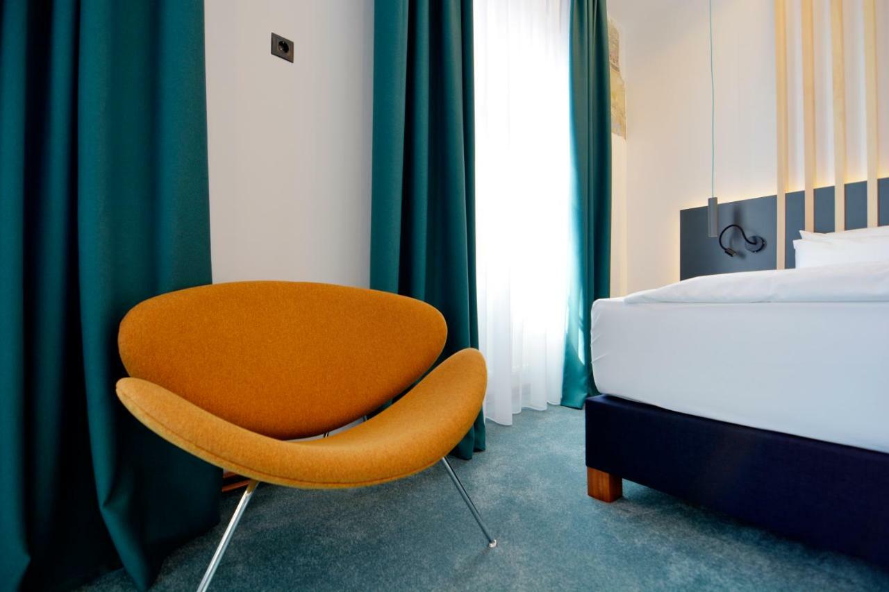 Kleines Hotel Sibiu Extérieur photo