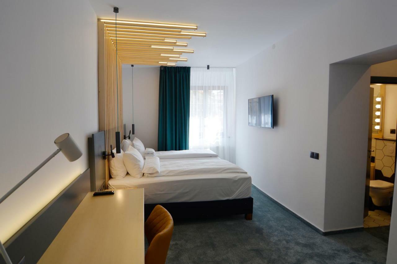 Kleines Hotel Sibiu Extérieur photo
