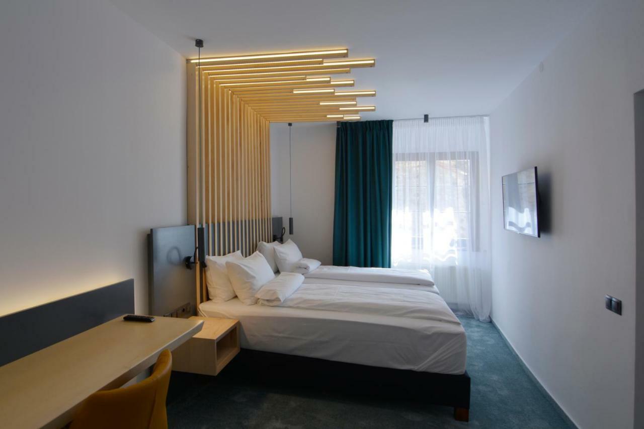 Kleines Hotel Sibiu Extérieur photo