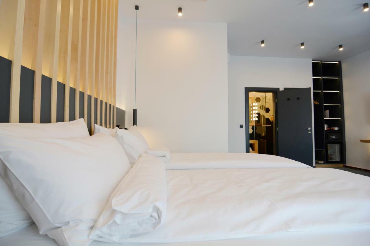 Kleines Hotel Sibiu Extérieur photo