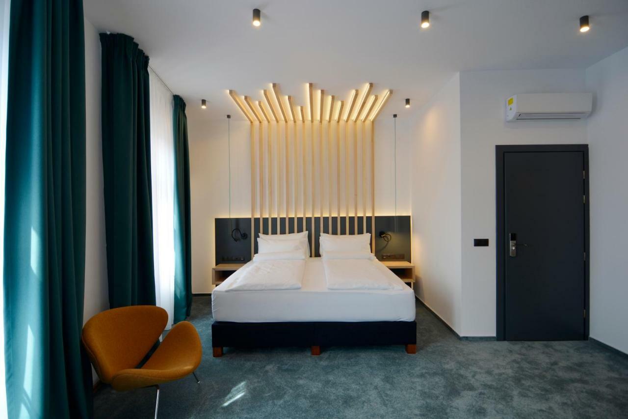 Kleines Hotel Sibiu Extérieur photo